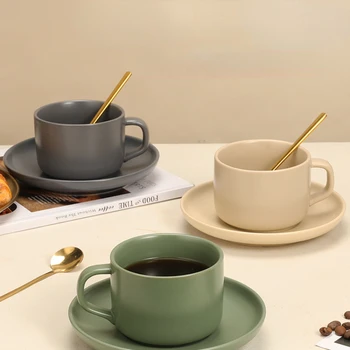 Европейската ретро-минималистичная керамична чаша, Прости грижи Художествени чаши за Кафе за офис, Безопасни Десерти и Вази за плодове за домашна употреба
