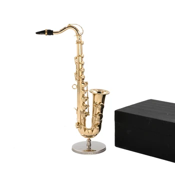 Умален модел на меден тенор-саксофон с поддръжка, мини музикален инструмент, куклена къща ob11, аксесоари за фигурки 1/6